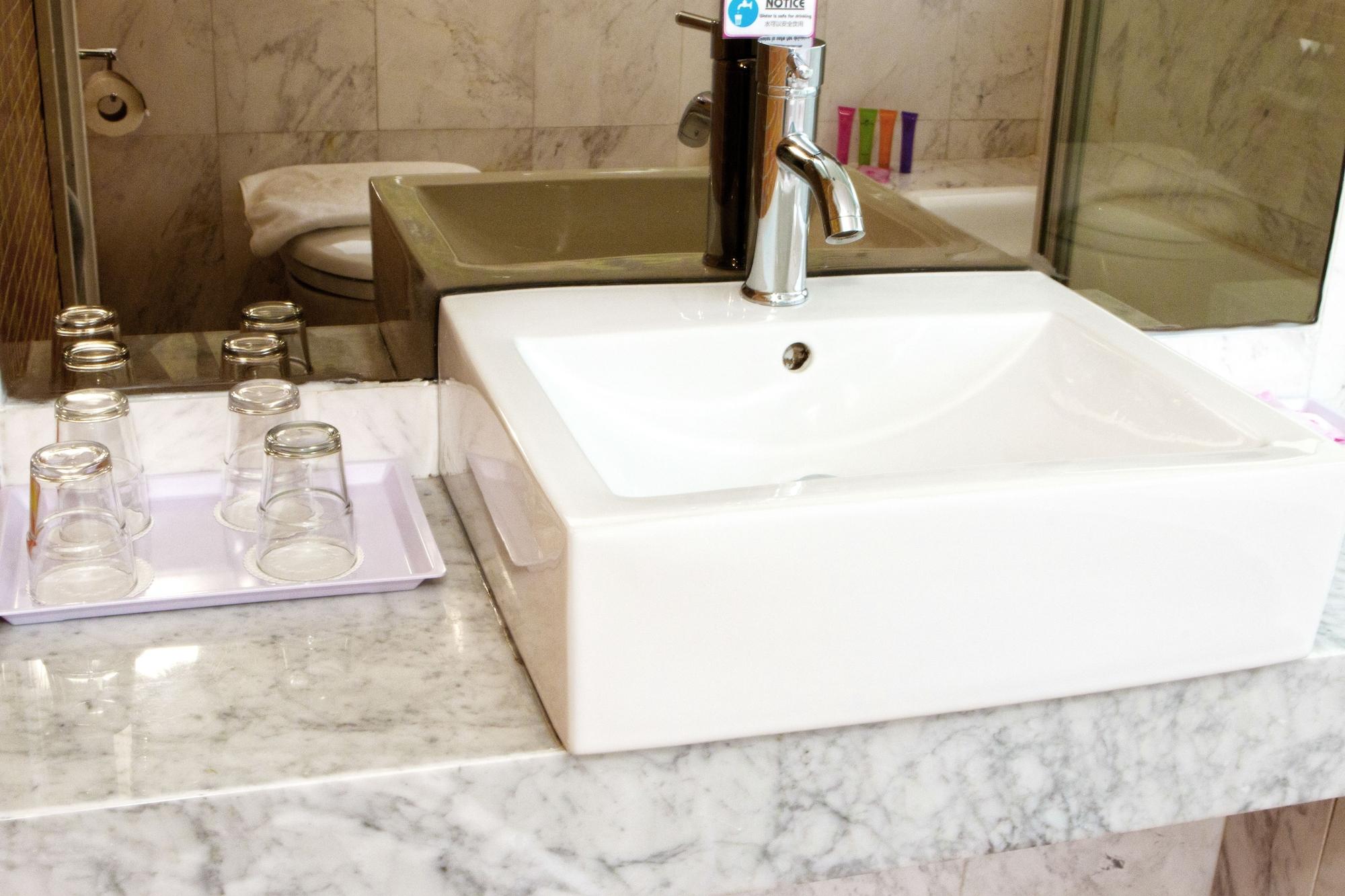 Hotel Re! @ Pearl'S Hill Singapore Bagian luar foto